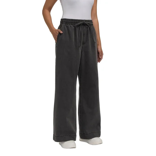 Teddi Rose Women’s Wide Leg Pull-On Denim Pant