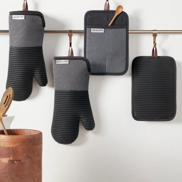 KitchenAid 4-piece Oven Mitt and Potholder Set