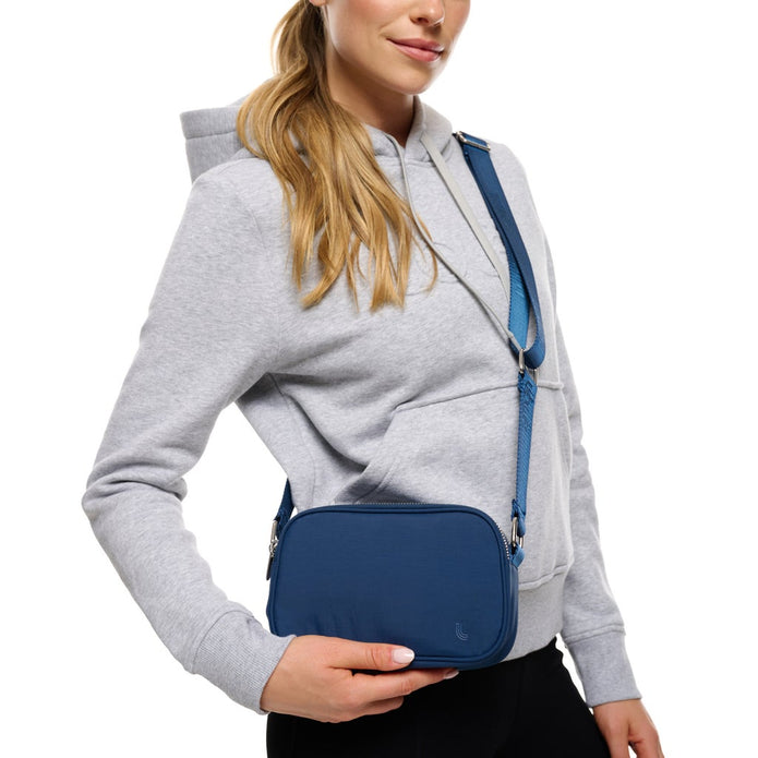 Lolë Crossbody Bag - Navy