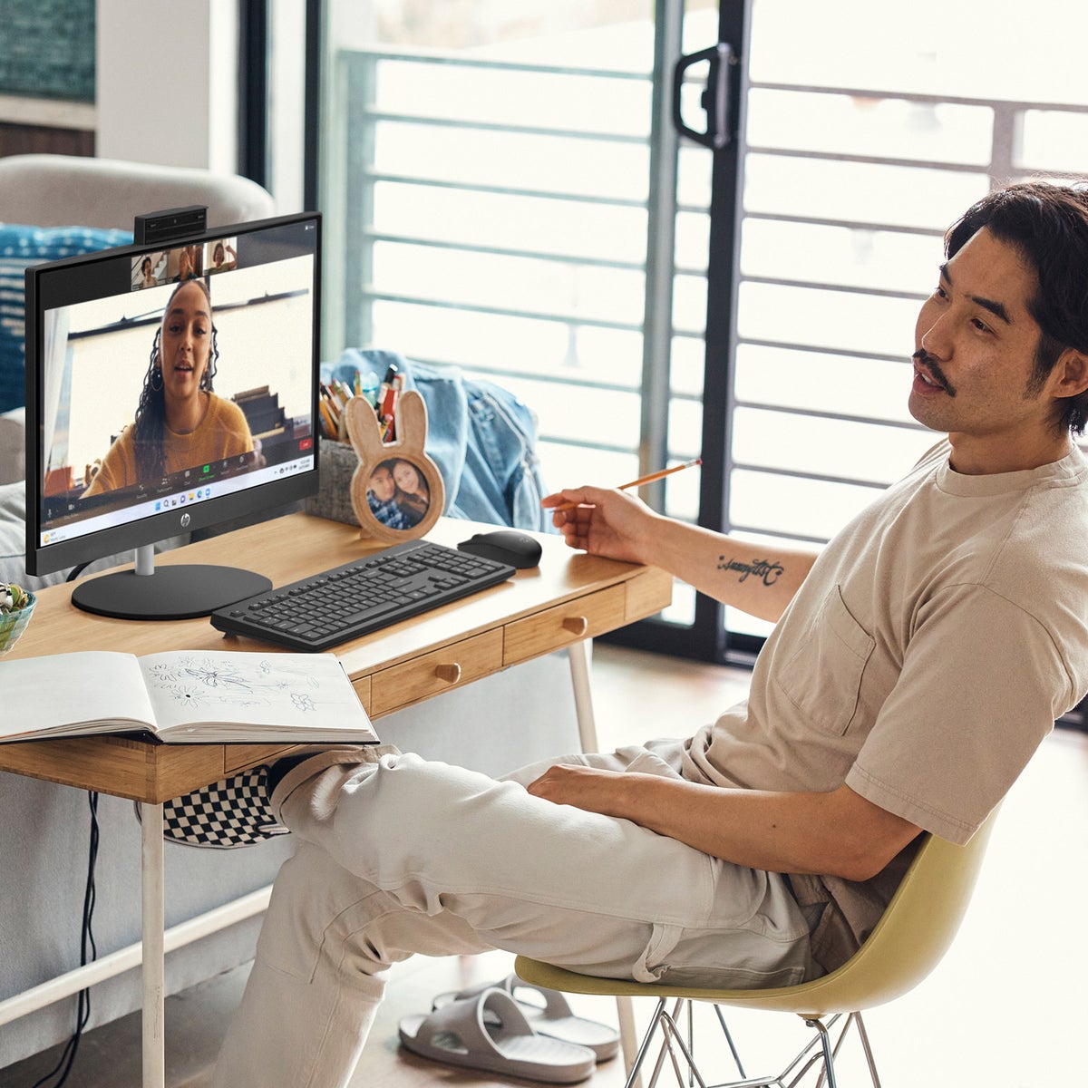 HP 23.8-in. All-in-One Touchscreen Desktop, Intel Core i5-1334U– 16GB RAM, 1TB SSD