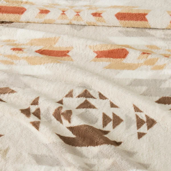 Pendleton Faux Fur Luxe Blanket