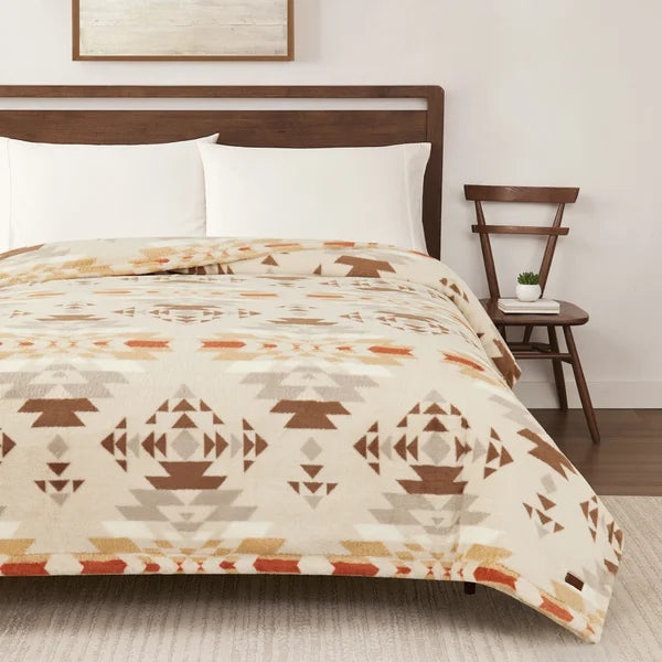 Pendleton Faux Fur Luxe Blanket