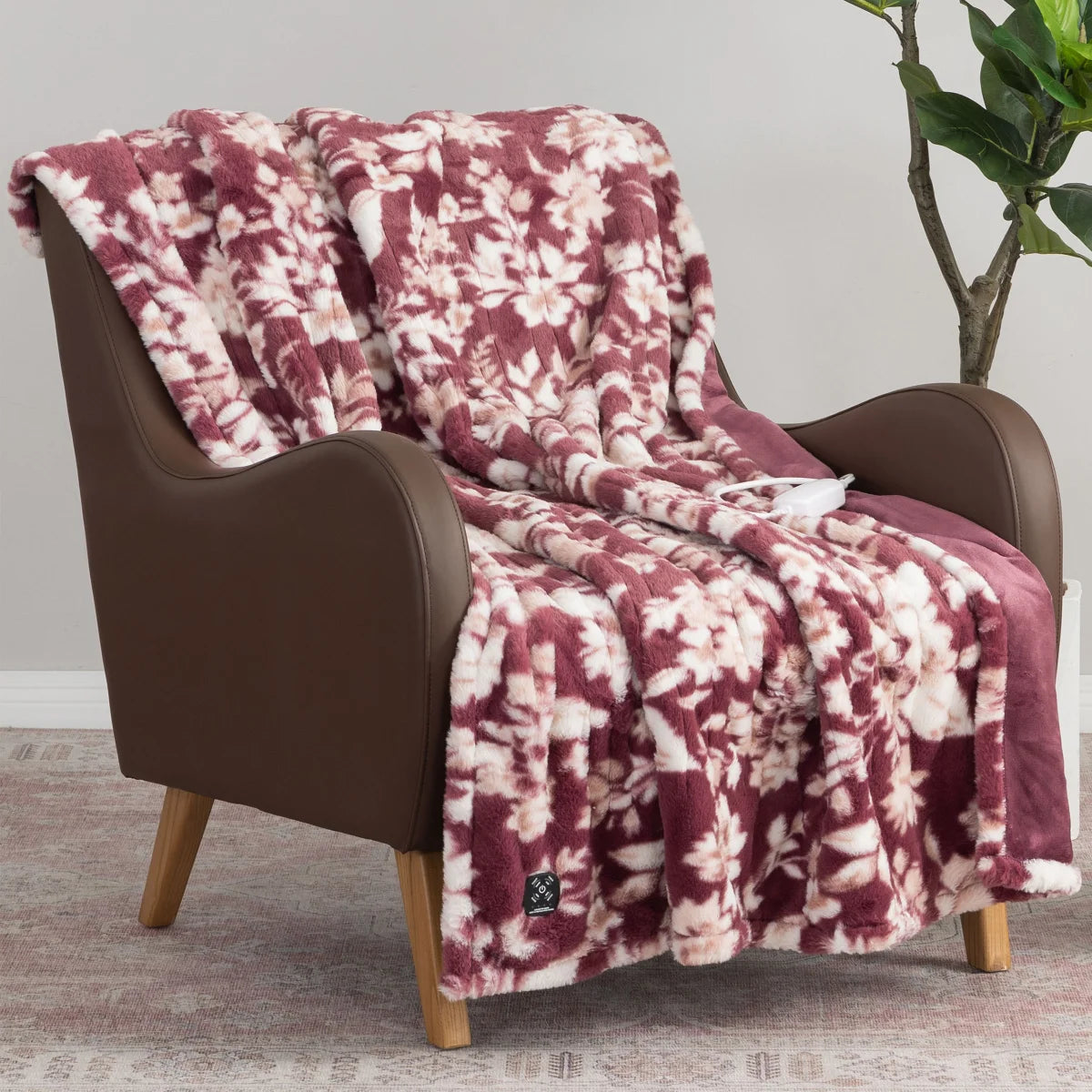 Berkshire - Heated Luxe Faux Fur Throw