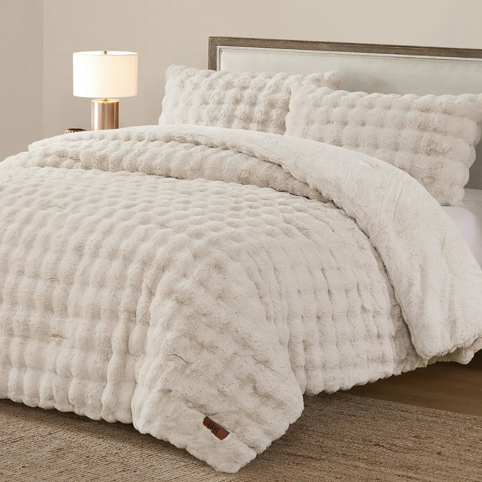 FRYE 3-piece Faux Fur Comforter Set