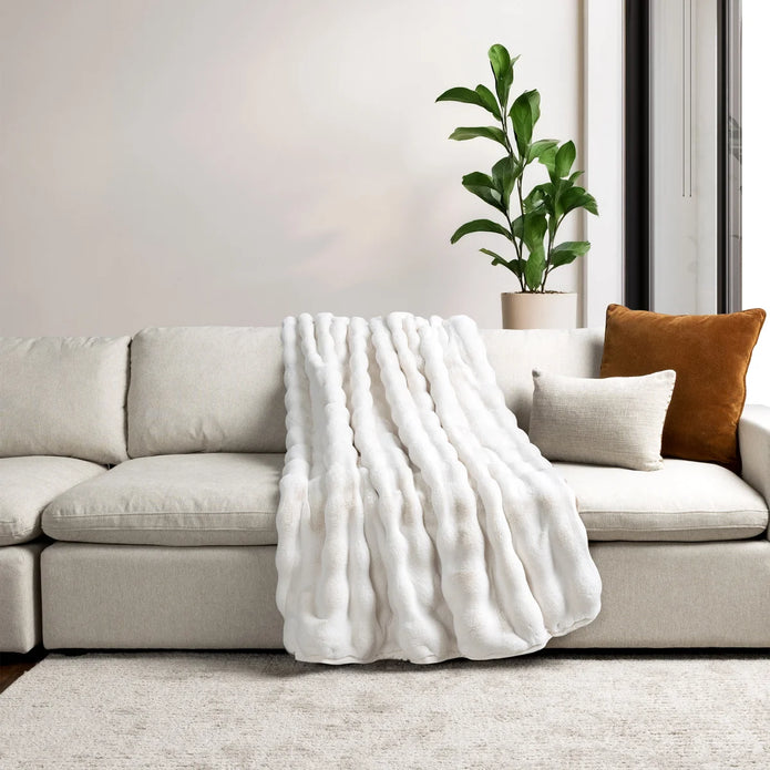 House & Home by Lynda Reeves Luxe Faux Fur Throw