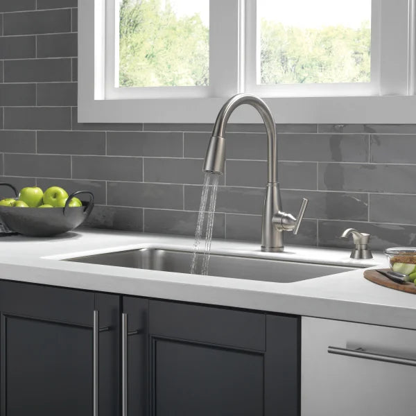 Delta Varos Single Handle Pull-Down Kitchen Faucet