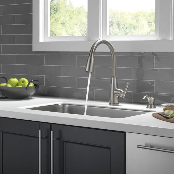 Delta Varos Single Handle Pull-Down Kitchen Faucet