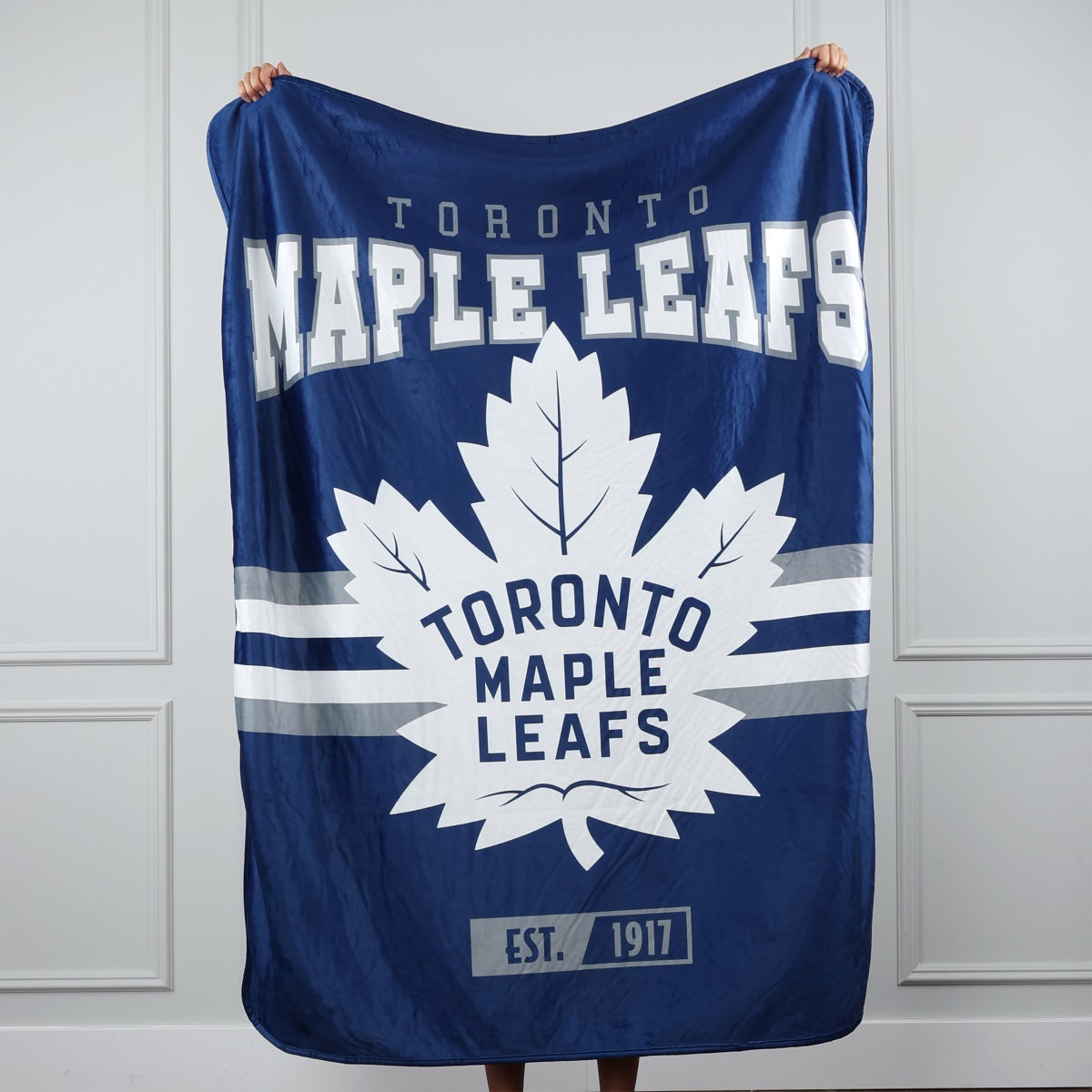 NHL Throw