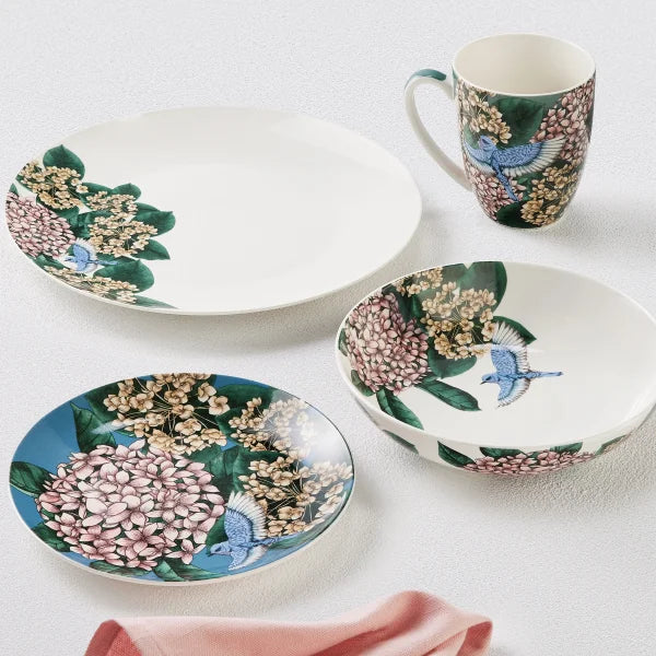 Maxwell & Williams Reminisce Porcelain Dinnerware Set, 32-piece