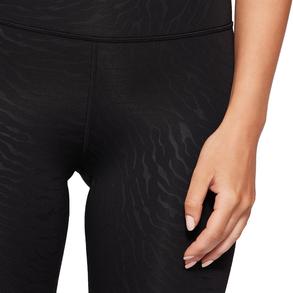 Aurum Women's Embossed Compression 3/4 Length Leggings