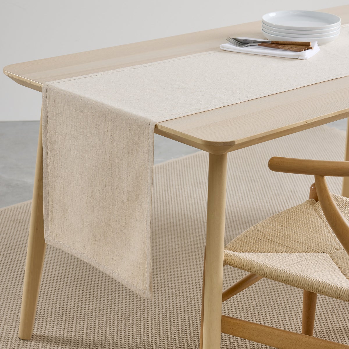 House & Home by Lynda Reeves European Collection - Cotton Linen Table Runner