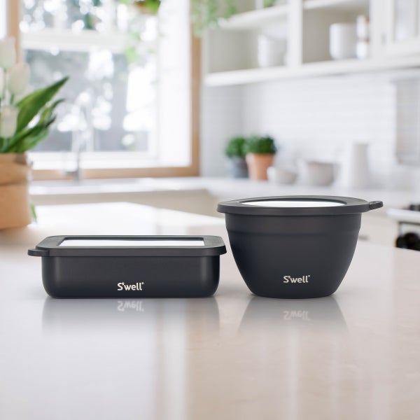 S’well 1.7 L (60 oz) Bento Box and 1.9 L (64 oz) Salad Bowl Set
