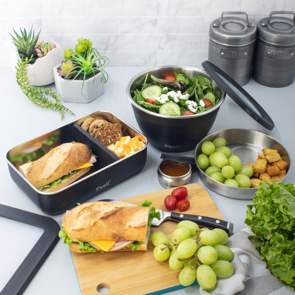 S’well 1.7 L (60 oz) Bento Box and 1.9 L (64 oz) Salad Bowl Set