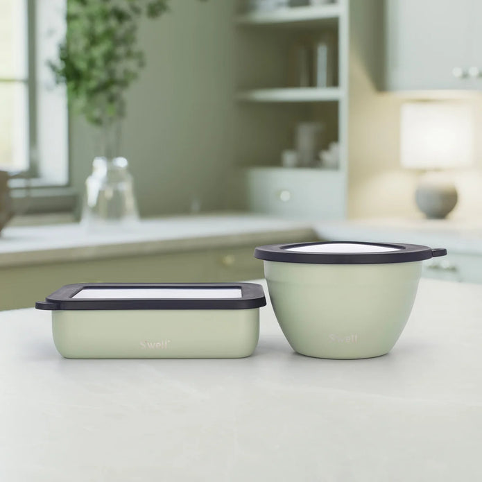S’well 1.7 L (60 oz) Bento Box and 1.9 L (64 oz) Salad Bowl Set