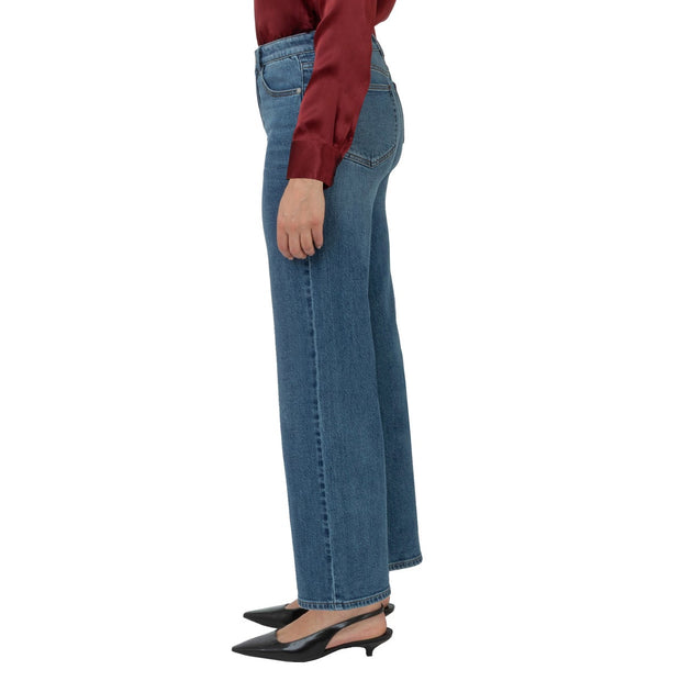 Well Worn Women's Stella Easy Straight Jeans