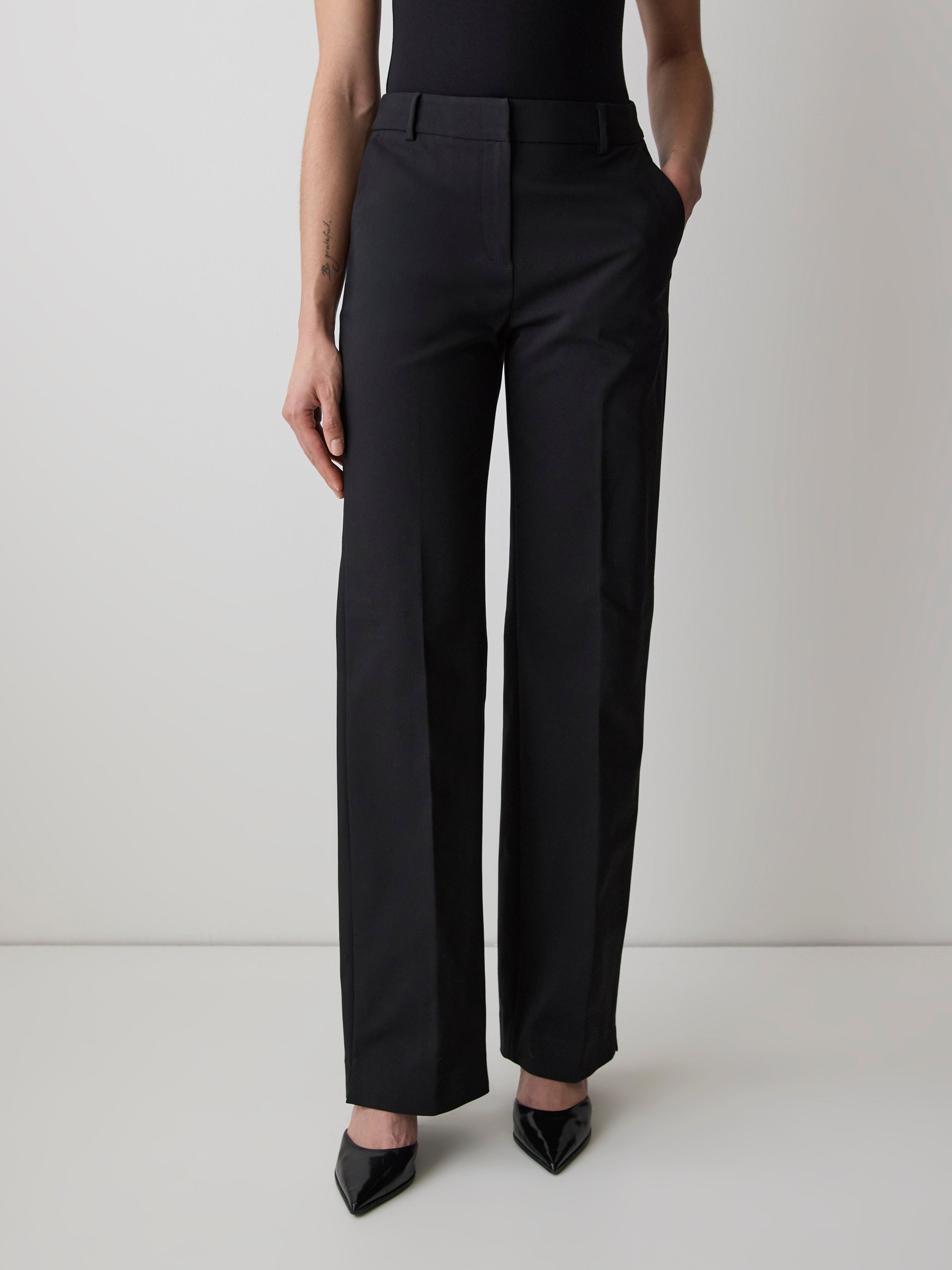 Limitless High-Rise Wide-Leg Signature Pant