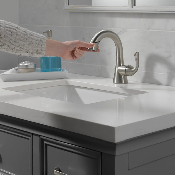 Delta Lampard Single Handle Pull-Down Bathroom Faucet