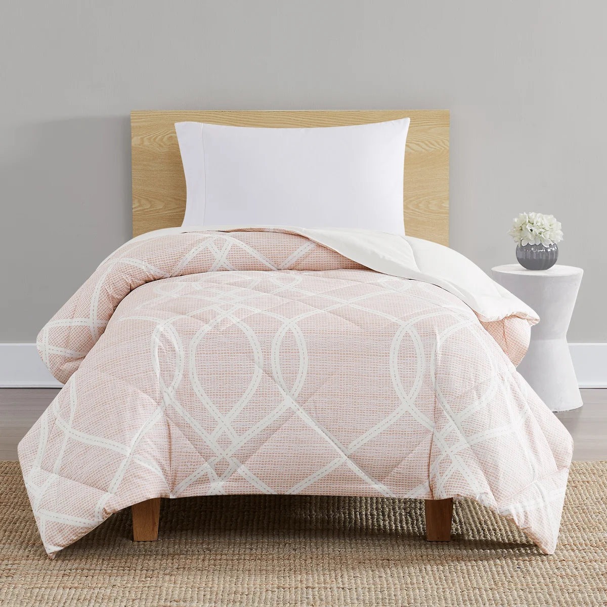 Simmons Down Alternative Blanket