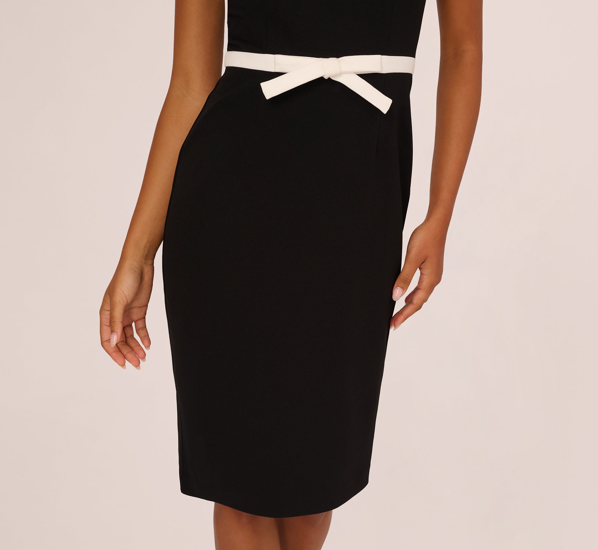 Cap Sleeve Contrast Trim Sheath Dress In Black Ivory