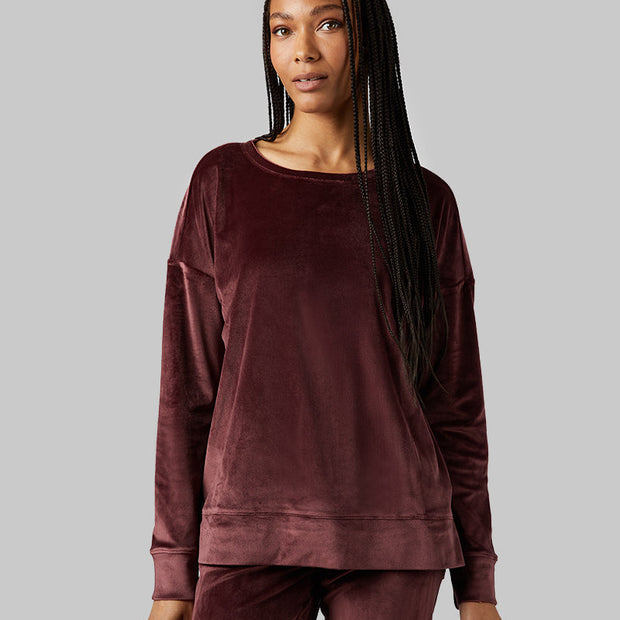 WOMEN'S SOFT VELOUR CREW TOP