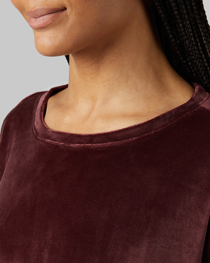 WOMEN'S SOFT VELOUR CREW TOP