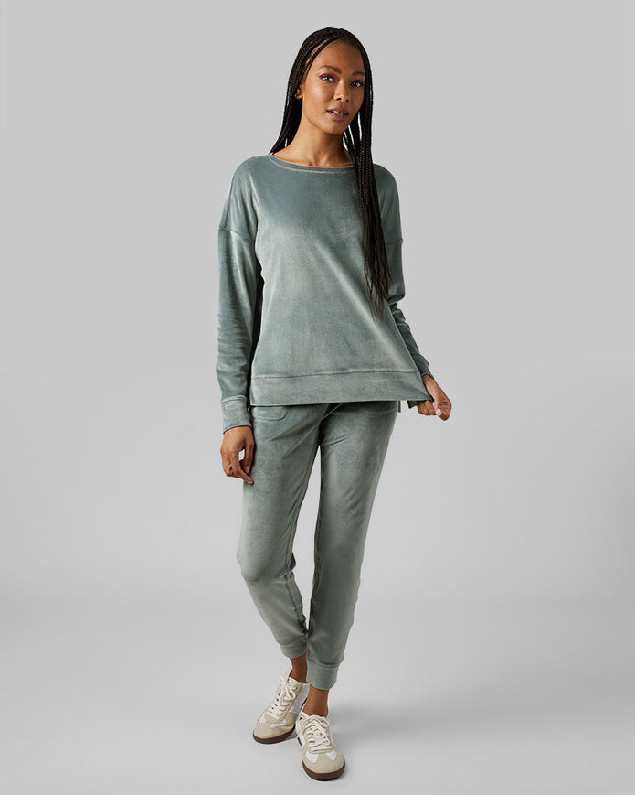 WOMEN'S SOFT VELOUR JOGGER
