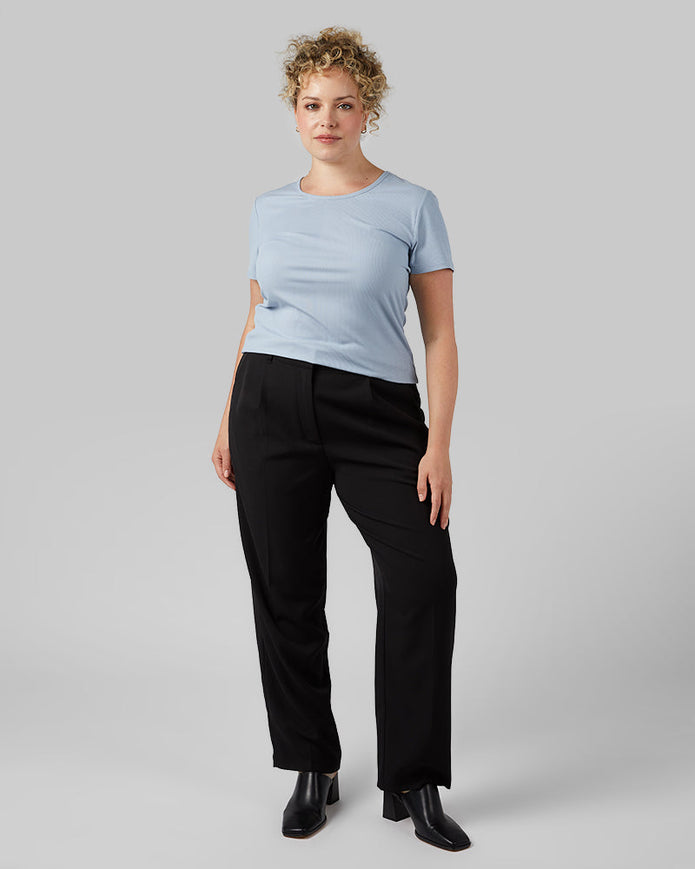 WOMEN'S RELAXED PLEATED PANT