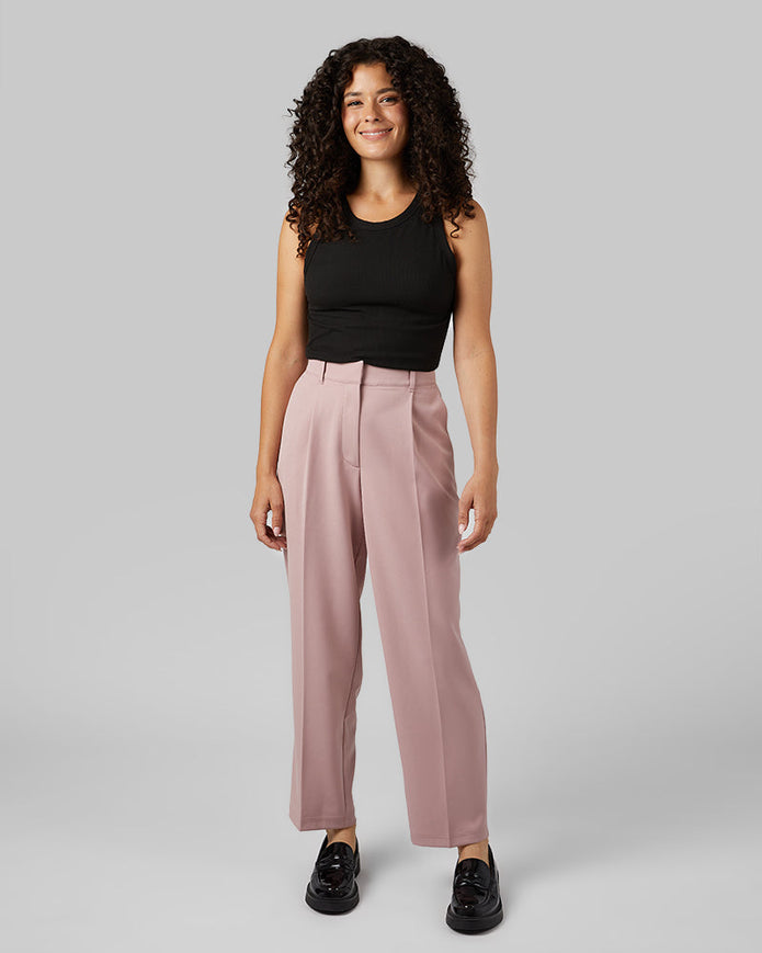 WOMEN'S RELAXED PLEATED PANT