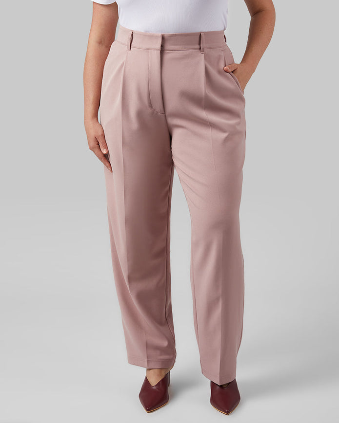 WOMEN'S RELAXED PLEATED PANT