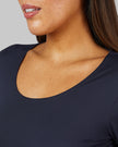WOMEN'S LIGHTWEIGHT BASELAYER SCOOP TOP