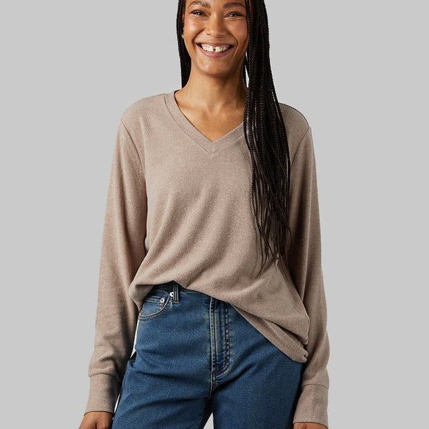 WOMEN'S SOFT SWEATER KNIT VNECK TOP
