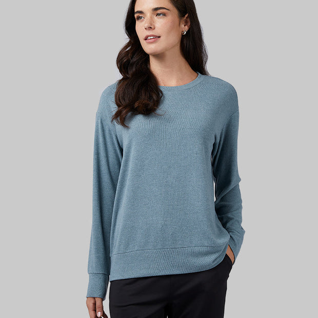 WOMEN'S SOFT SWEATER KNIT CREW TOP