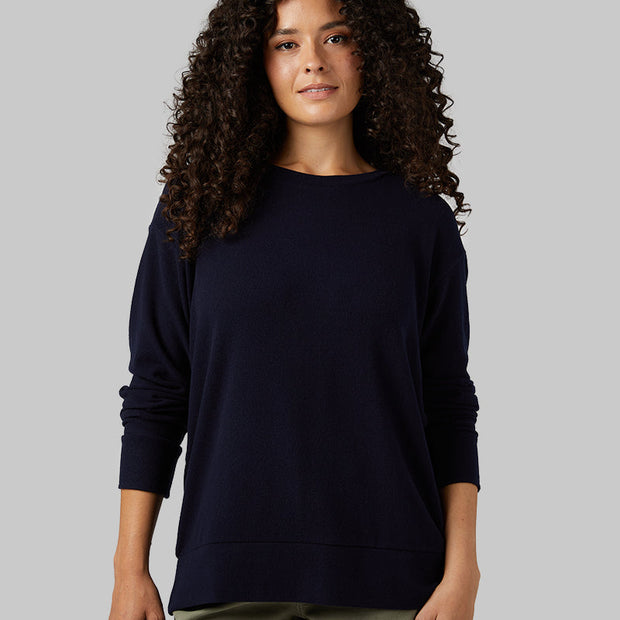 WOMEN'S SOFT SWEATER KNIT CREW TOP