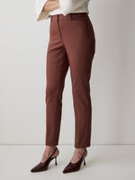 Limitless Mid-Rise Slim-Leg Curvy Pant