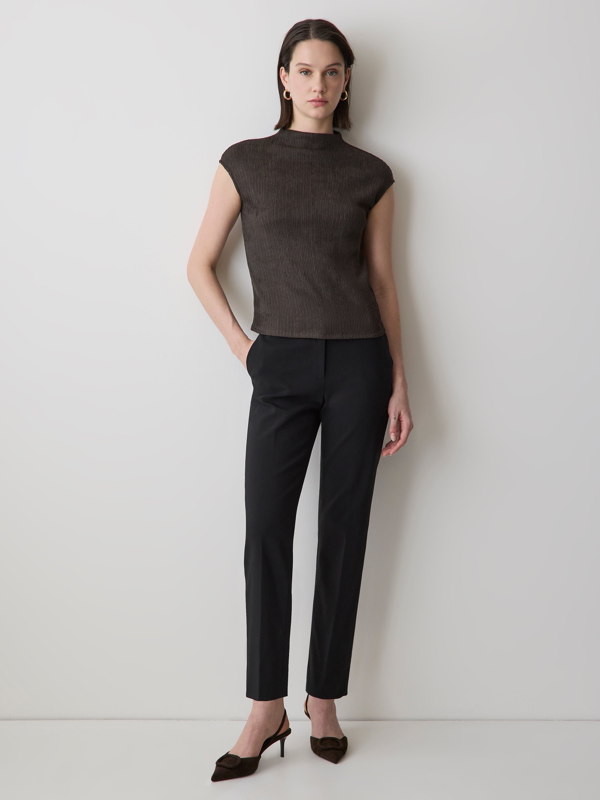 Straight-Leg Mid-Rise Black Ankle Pant