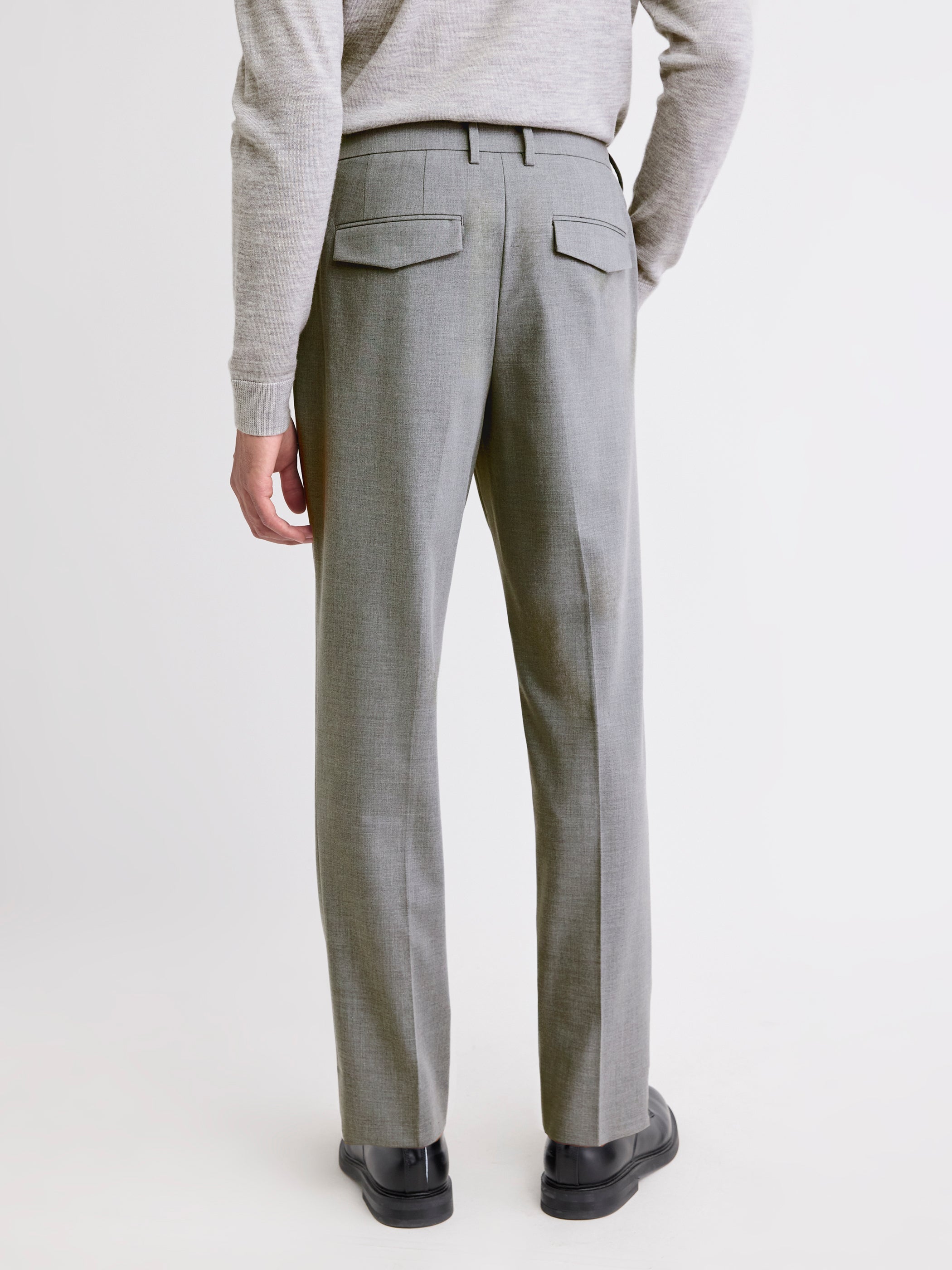 Wool-Blend Tapered-Leg Pleated Dress Pant