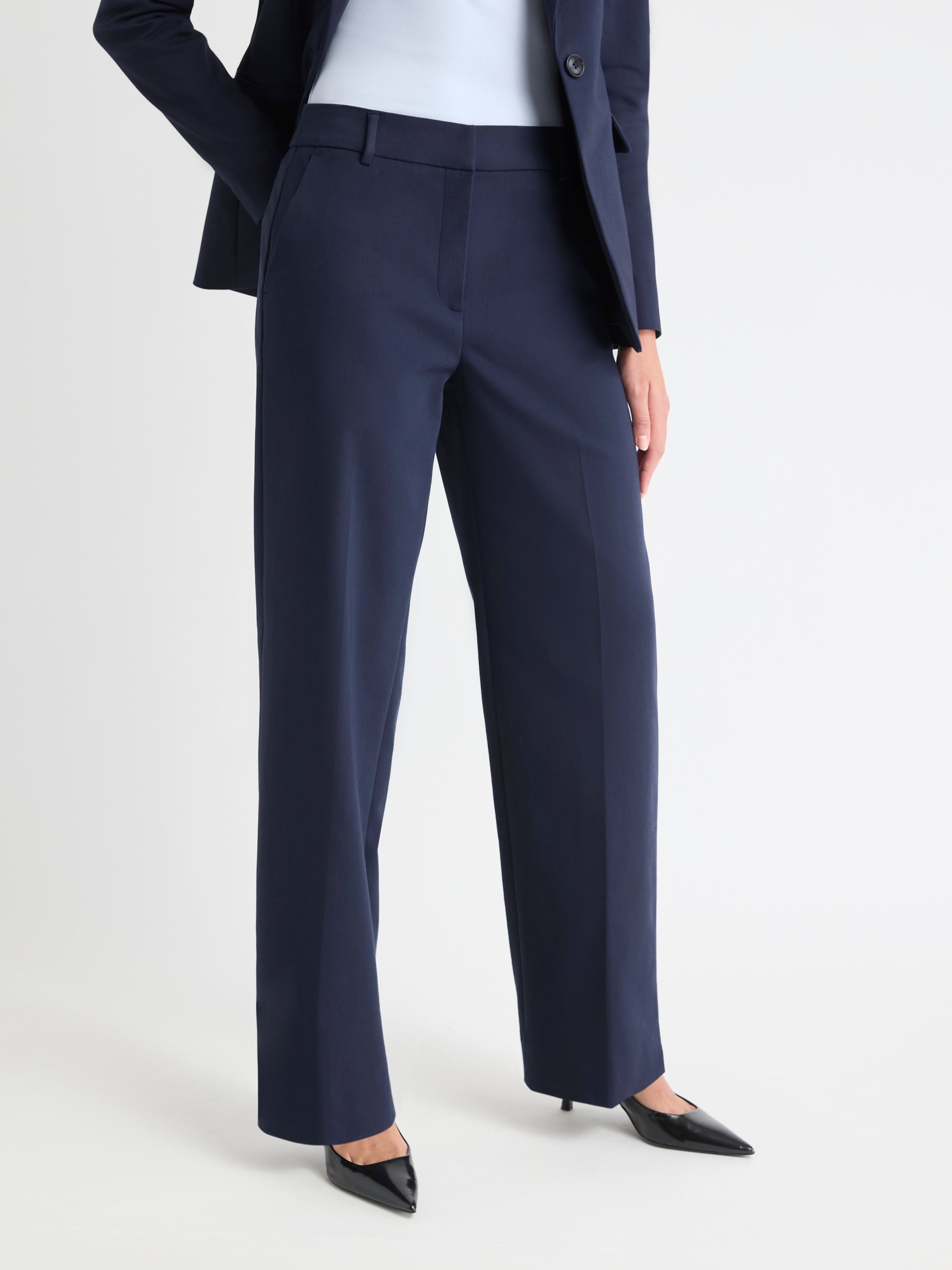 Limitless High-Rise Wide-Leg Signature Pant