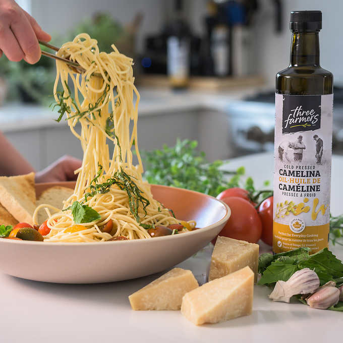 Three Farmers Camelina Oil, 4 × 500 mL