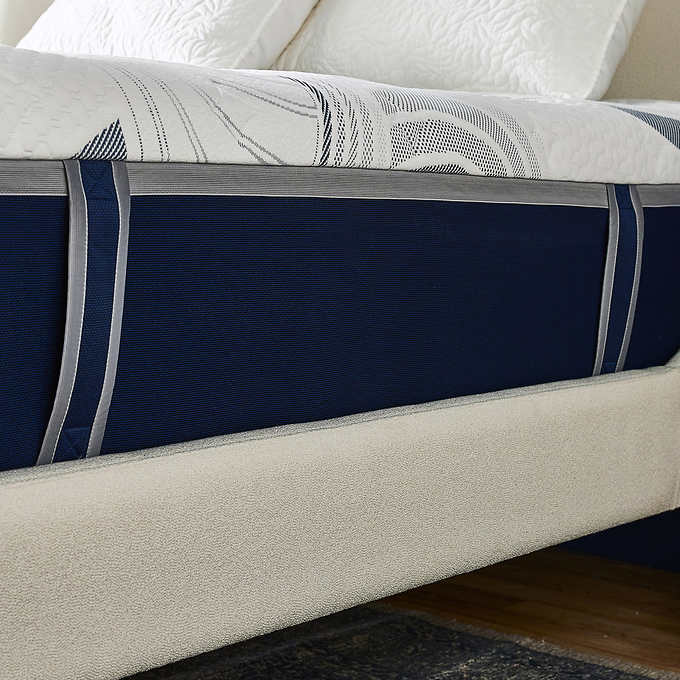 Cooling Gel Memory Foam King Mattress with Enhanced Support and Antimicrobial Protection